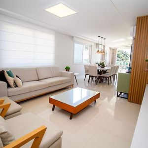 Varandas do Atlântico 402B - Excelente apartamento em condomínio de luxo e beira mar - Piscina climatizada - Academia